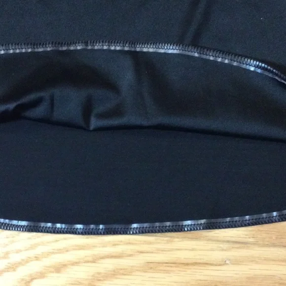 M SPANX Black Camisole Shapewear Top - Picture 13 of 14